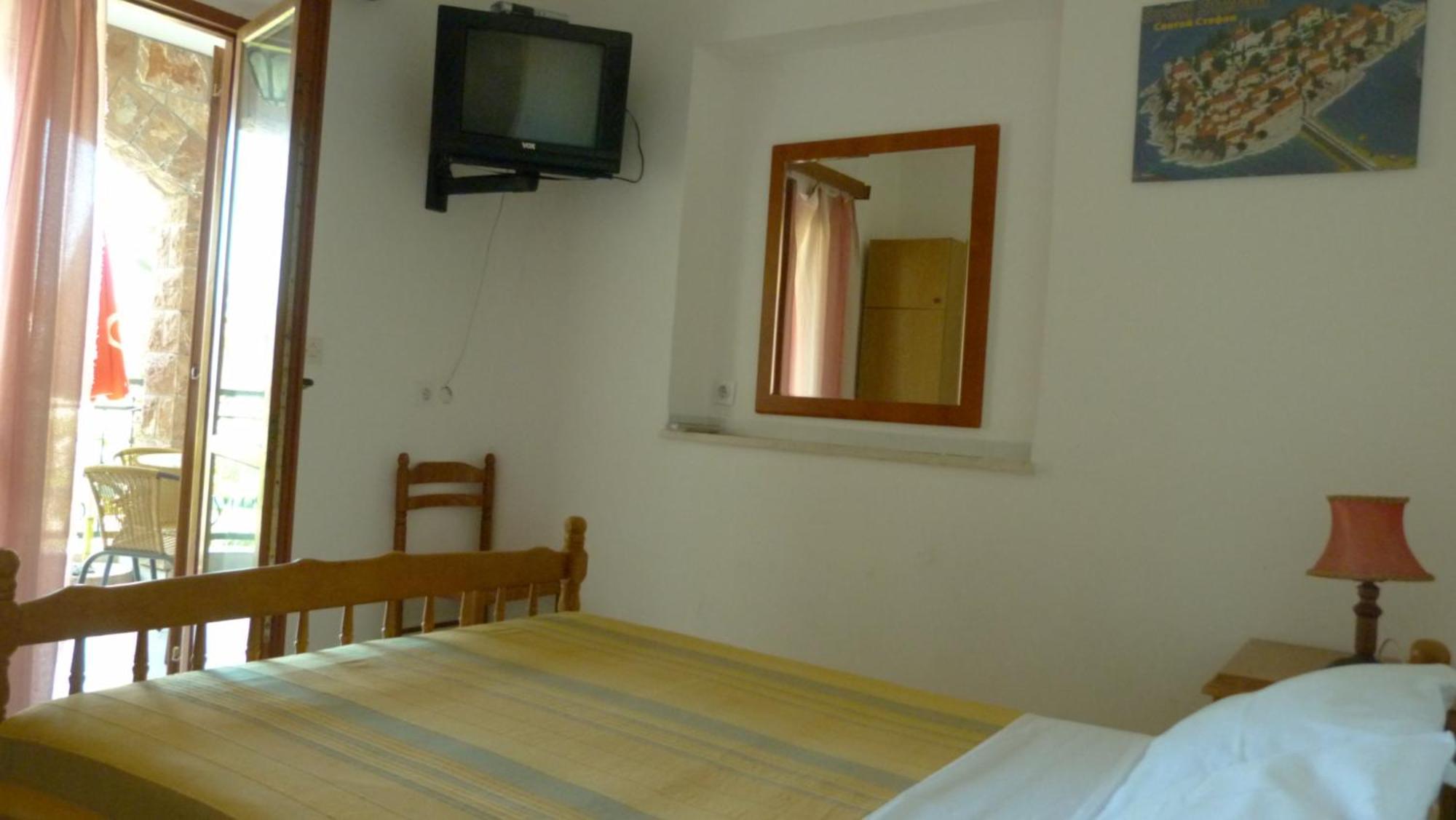 Zoro Apartments สเวติ สเตฟาน ห้อง รูปภาพ