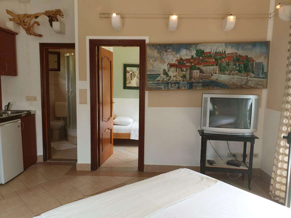 Zoro Apartments สเวติ สเตฟาน ภายนอก รูปภาพ
